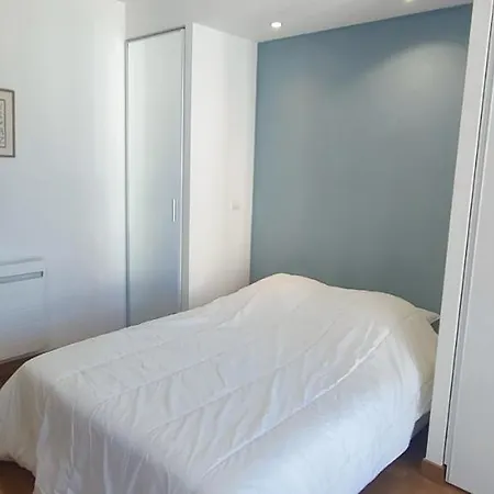 Cocoon 45 M With Balcony Near The Arcachon